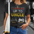 I Leveled Up To Uncle 2023 Nueva Familia Promocionada A Jugador Camiseta unisex Regalos para ella
