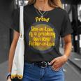 Orgulloso Yerno De Un Suegro Increíble Maldito Camiseta unisex Regalos para ella