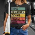 Peace Keep Dennis Regelt The Saying In Retro Colours T-Shirt Geschenke für Sie