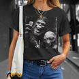 Retro Selfie Alien Bigfoot Bigfoot Alien T-Shirt Gifts for Her