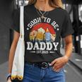 Soon To Be Daddy 2025 Retro Pregnancy Announcement Dad T-Shirt Geschenke für Sie