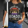 Spielerpapa Leveled Up To Daddy 2025 Dadintage T-Shirt Geschenke für Sie