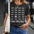 Think Different Sailing Boat Sailing Captain Skipper T-Shirt Geschenke für Sie