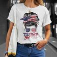 Trump Girl No Apologies Messy Bun Trump 2024 Bandera Estadounidense Camiseta unisex Regalos para ella