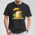 Fresh Pina Colada Fruits And Cocktail For Summer Drinks T-Shirt Lustige Geschenke