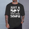 Boy Who Loves Dinos Letras Divertidas Con Diseño De Dinosaur Camiseta unisex Regalos para él