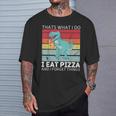 Dinosaurio Retro Con Texto En Inglés Thats What I Do I Eat Pizza And Forget Things Camiseta unisex Regalos para él