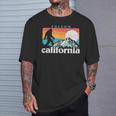 Folsom California Retro 80S Bigfoot Mountains T-Shirt Cadeaux pour lui