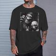 Retro Selfie Alien Bigfoot Bigfoot Alien T-Shirt Gifts for Him