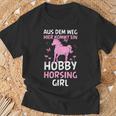 Aus Dem Weg Hobby Horsing Girl Riding Animal Women's T-Shirt Geschenke für alte Männer