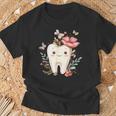 Cute Tooth With Flower I Children's Tooth T-Shirt Geschenke für alte Männer