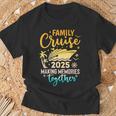 Family Cruise 2025 Family Matching Cruiseacation Matching Camiseta unisex Regalos para ancianos