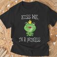 Kiss Me I'm A Princess Frog T-Shirt Geschenke für alte Männer