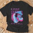 Korean K-Pop And Chill Girl T-Shirt Geschenke für alte Männer