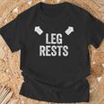 Leg Rests Adult Humour Dad Joke T-Shirt Geschenke für alte Männer