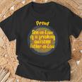 Orgulloso Yerno De Un Suegro Increíble Maldito Camiseta unisex Regalos para ancianos