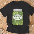 Pickle A Girl Who Loves Pickles Canning Food Quote T-Shirt Geschenke für alte Männer