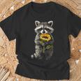 Raccoon Sunflower Unisex T-Shirt – Cute Floral Gift Gifts for Old Men