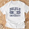 University Delulu T-Shirt Geschenke für alte Männer