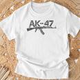 Vintage Ak-47 Rifle Envejecido Camiseta unisex Regalos para ancianos