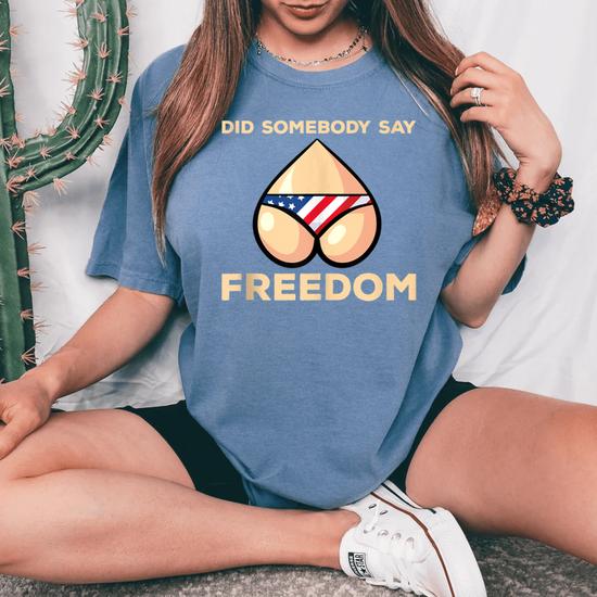4th Of July Sexy Women Bikini Ass US Flag Love Freedom Tank Top Women's  Oversized Comfort Colors T-Shirt